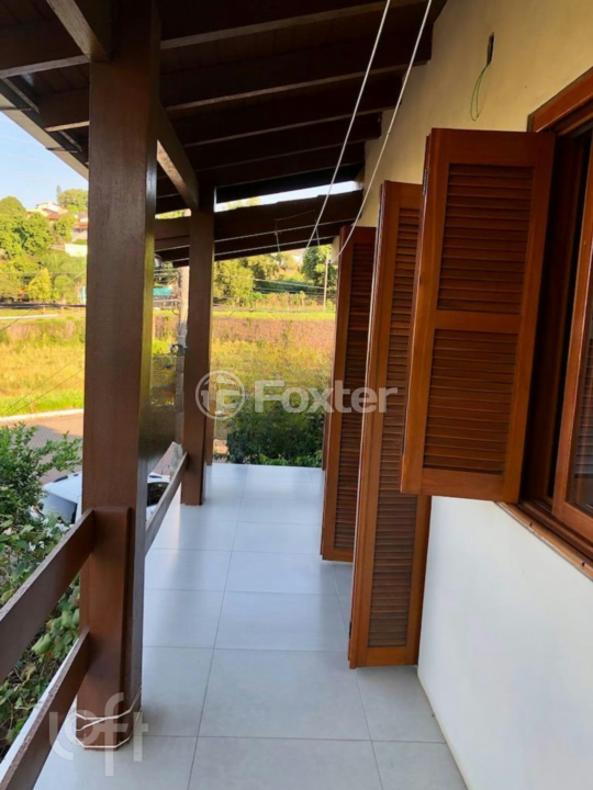 Casa à venda com 3 quartos, 210m² - Foto 36
