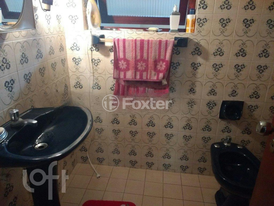 Casa à venda com 4 quartos, 220m² - Foto 7