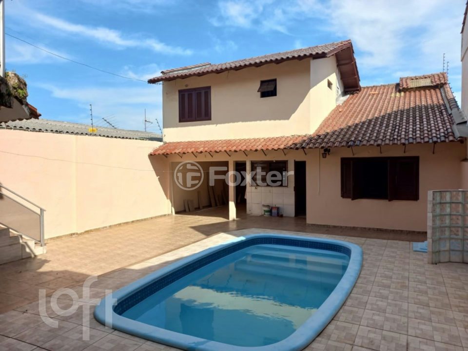 Casa à venda com 4 quartos, 250m² - Foto 4