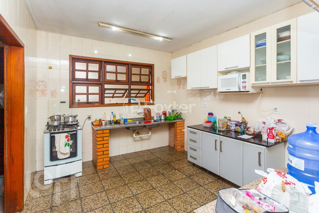 Casa à venda com 3 quartos, 160m² - Foto 1