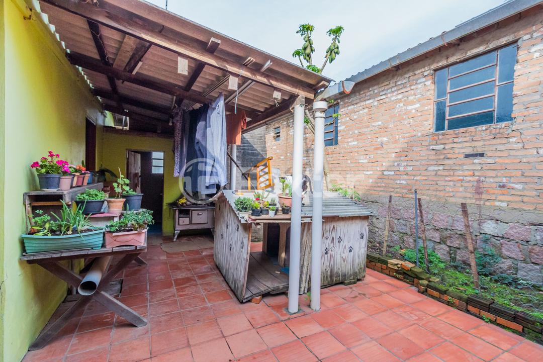 Casa à venda com 4 quartos, 70m² - Foto 14