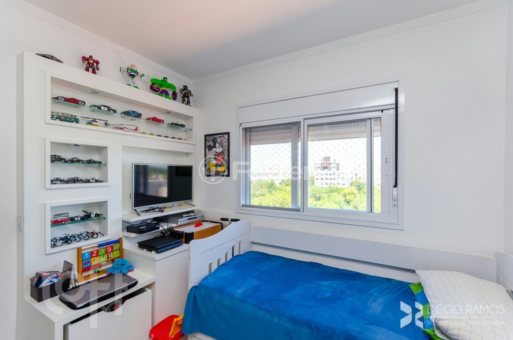 Apartamento à venda com 3 quartos, 106m² - Foto 18