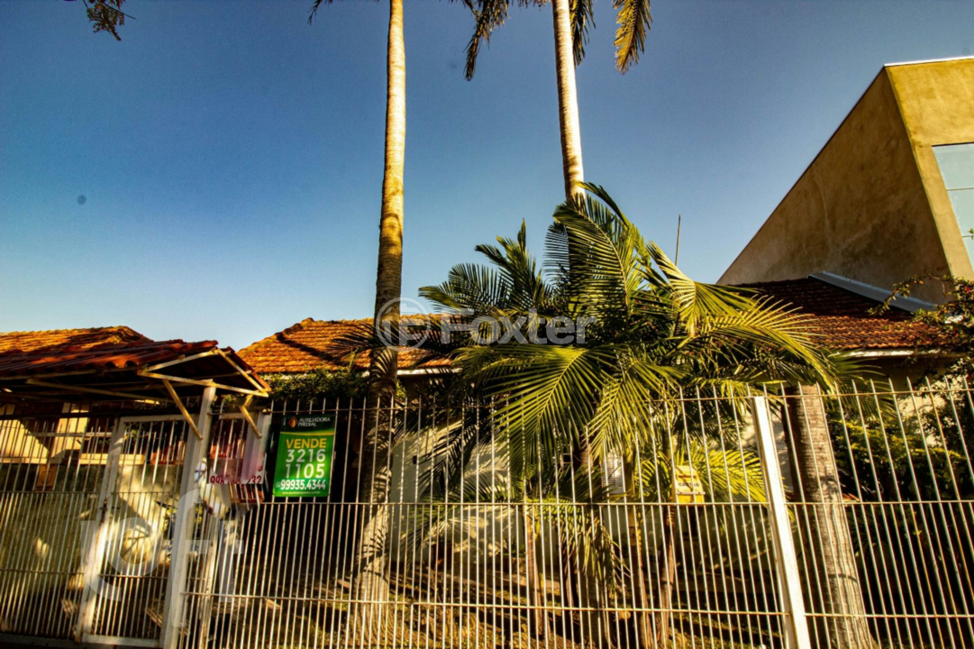 Casa à venda com 3 quartos, 200m² - Foto 2