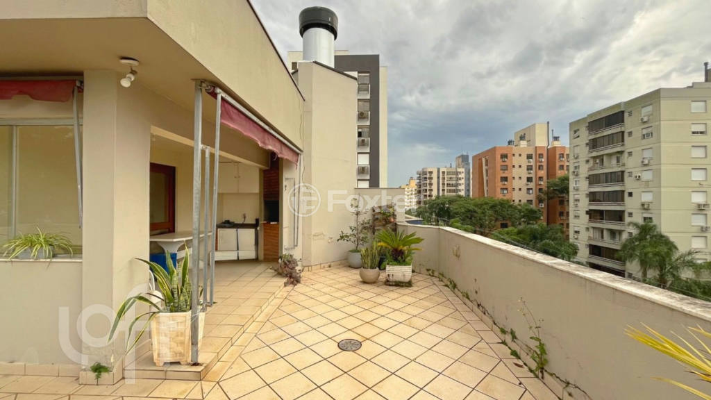 Cobertura à venda com 3 quartos, 210m² - Foto 2