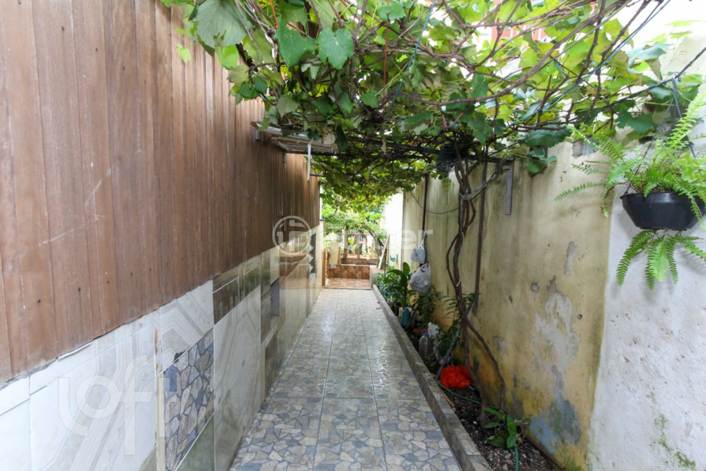Casa à venda com 4 quartos, 300m² - Foto 44