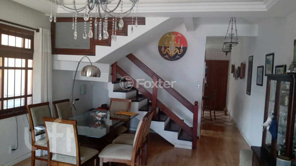 Casa à venda com 3 quartos, 191m² - Foto 2