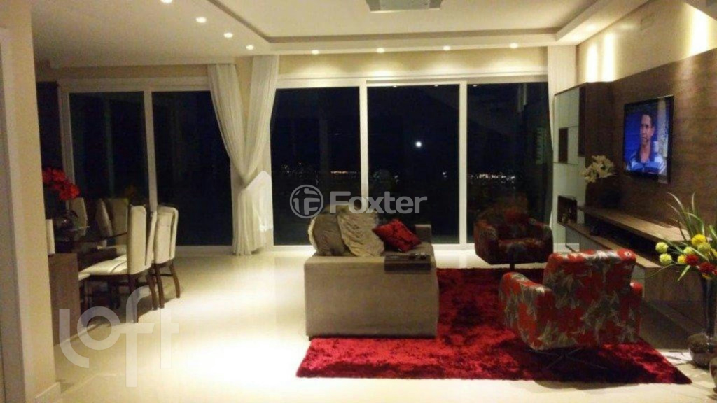 Casa à venda com 3 quartos, 285m² - Foto 2