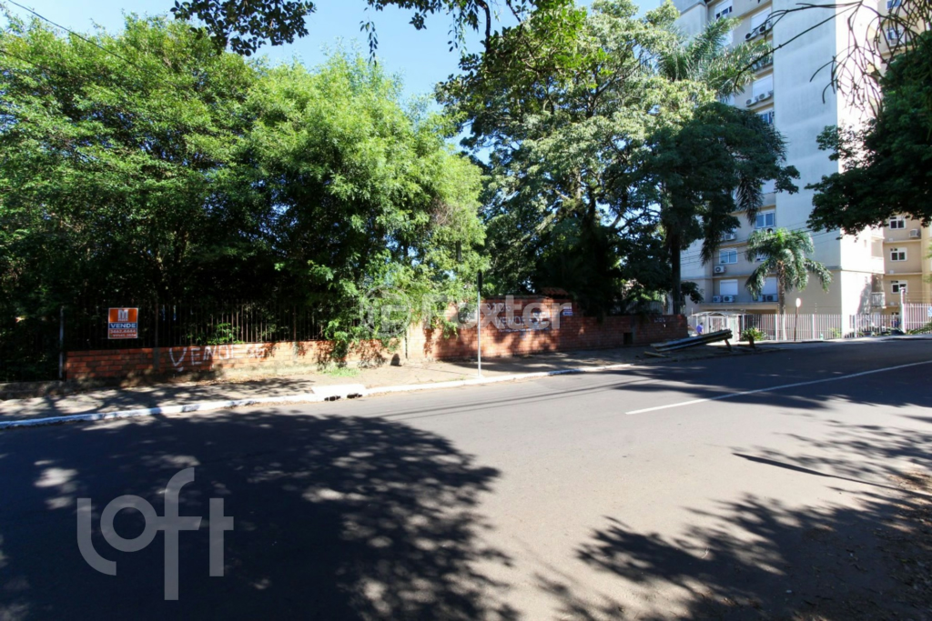 Casa à venda com 2 quartos, 627m² - Foto 8