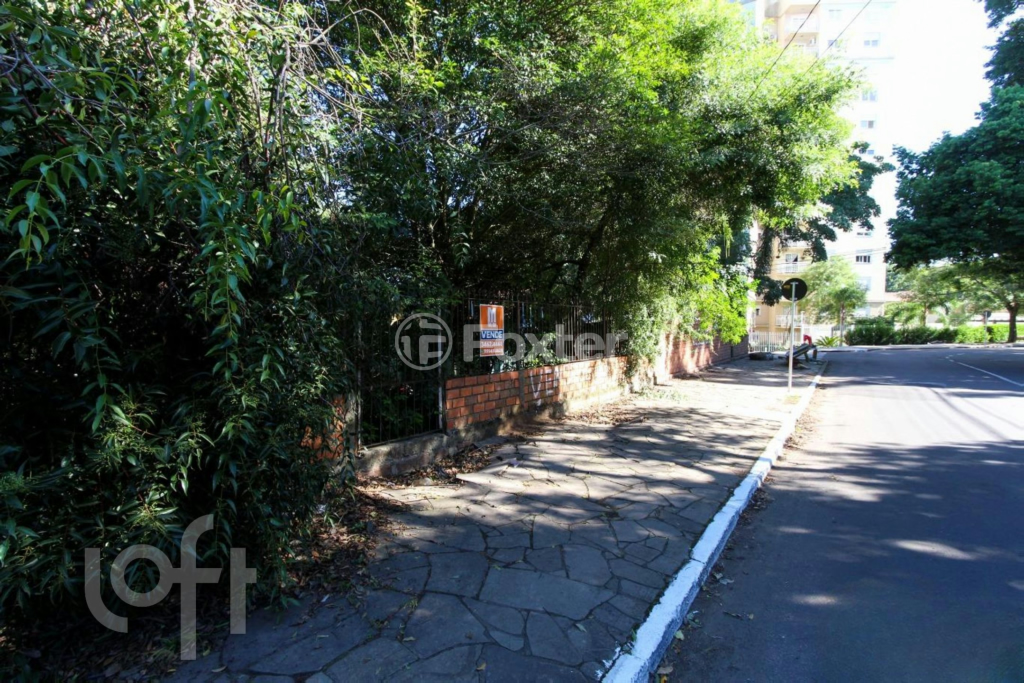 Casa à venda com 2 quartos, 627m² - Foto 9