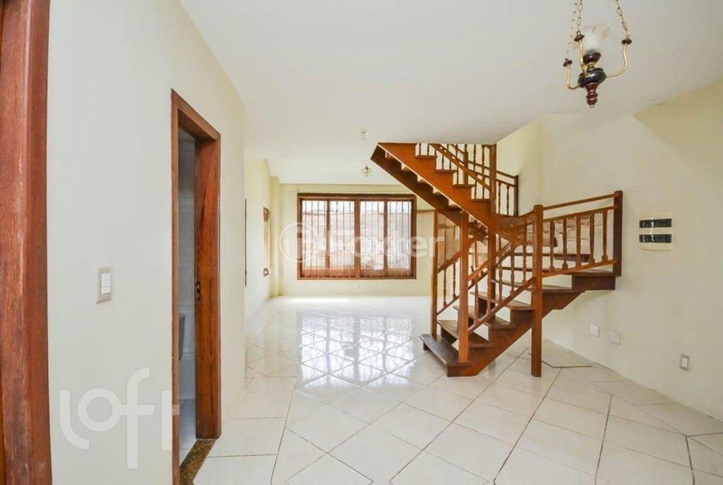 Casa de Condomínio à venda com 3 quartos, 160m² - Foto 1
