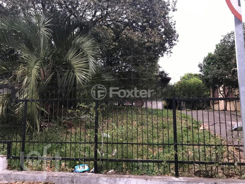 Casa à venda com 3 quartos, 110m² - Foto 4