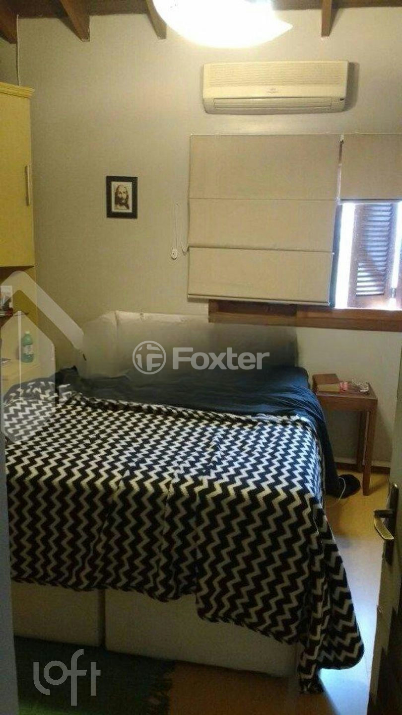 Casa à venda com 3 quartos, 88m² - Foto 11
