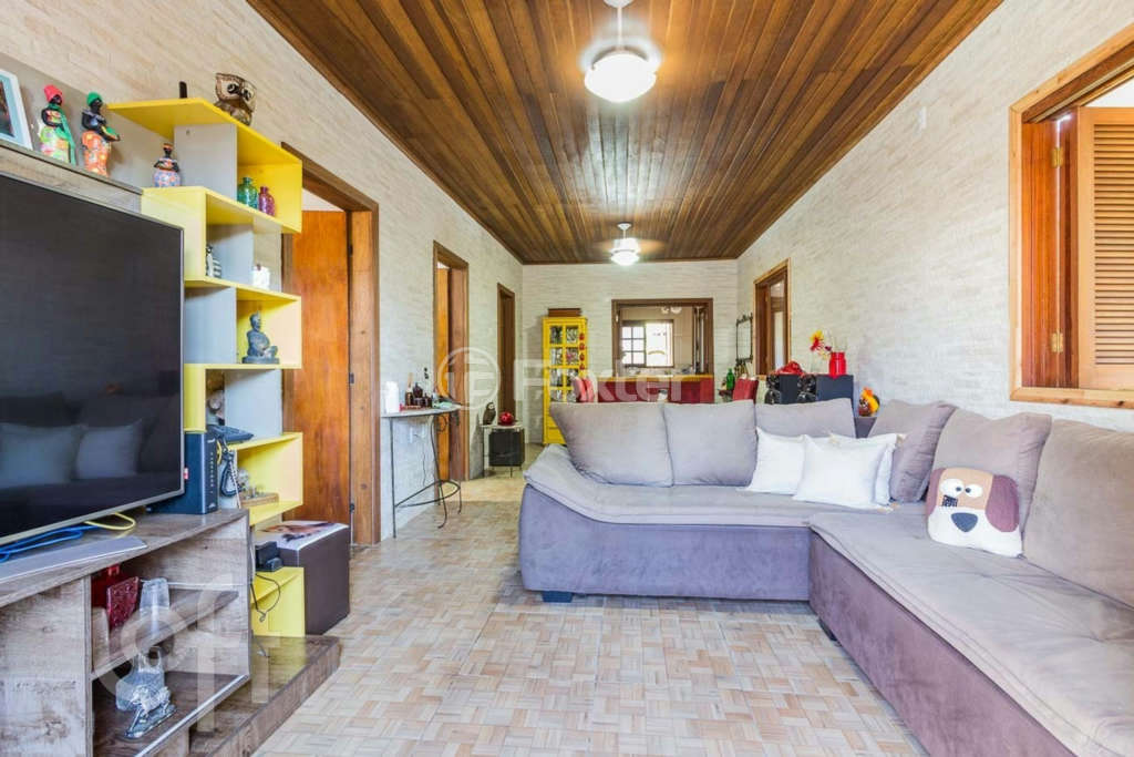 Casa à venda com 2 quartos, 120m² - Foto 1