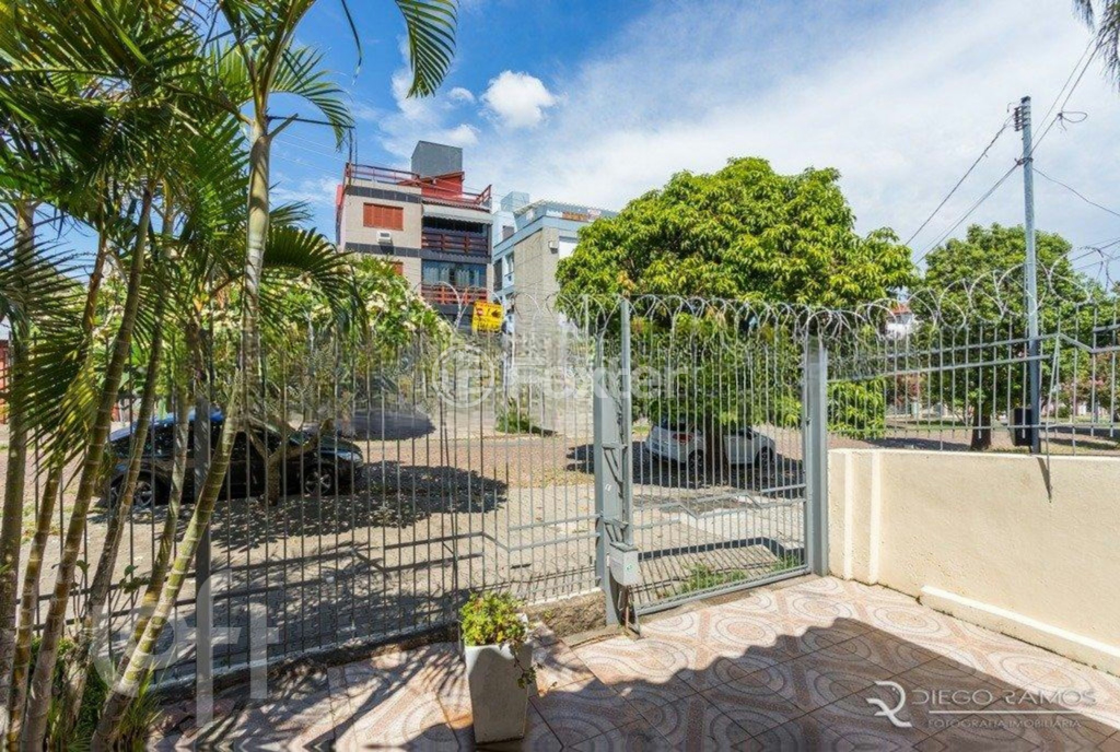 Casa à venda com 3 quartos, 119m² - Foto 9