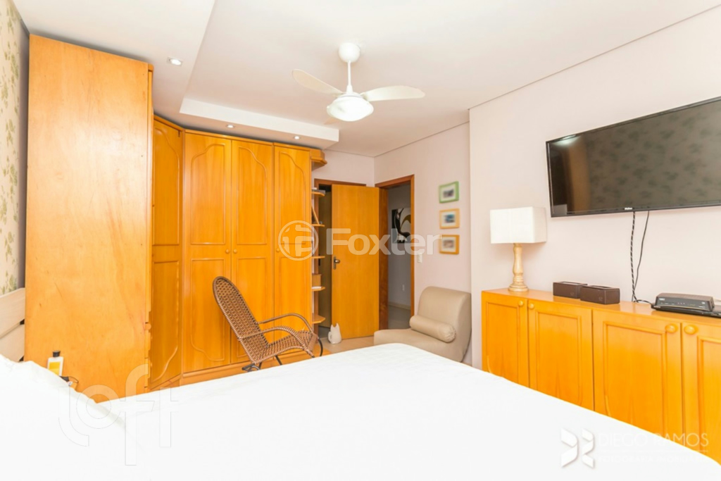 Casa à venda com 4 quartos, 350m² - Foto 8