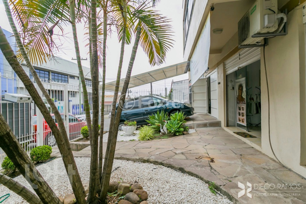 Casa à venda com 4 quartos, 350m² - Foto 43