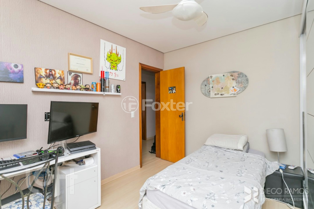 Casa à venda com 4 quartos, 350m² - Foto 18