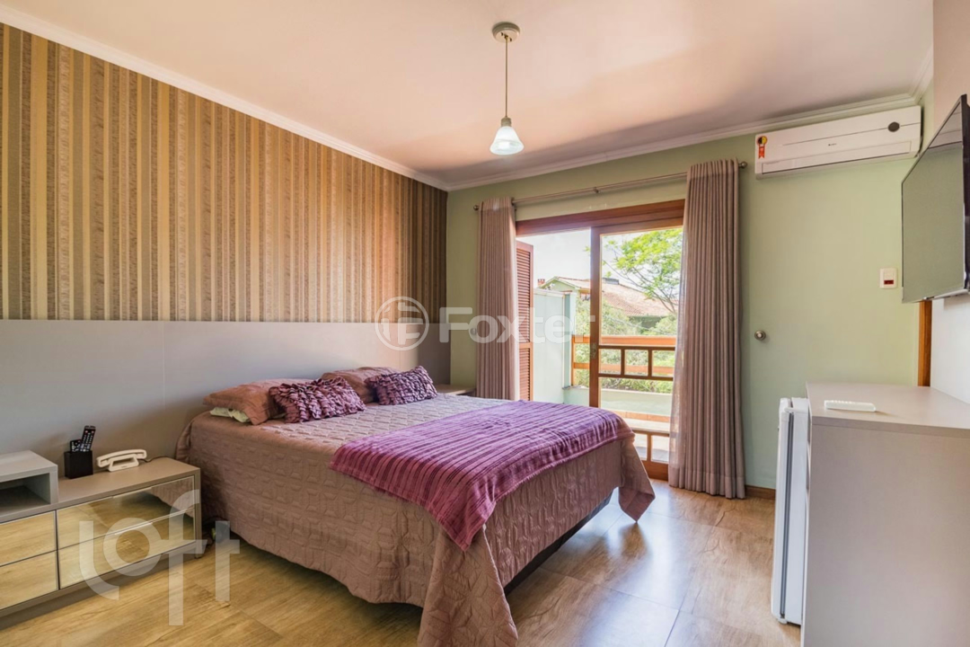 Casa à venda com 3 quartos, 215m² - Foto 14