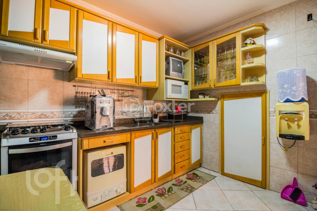 Casa à venda com 3 quartos, 215m² - Foto 7