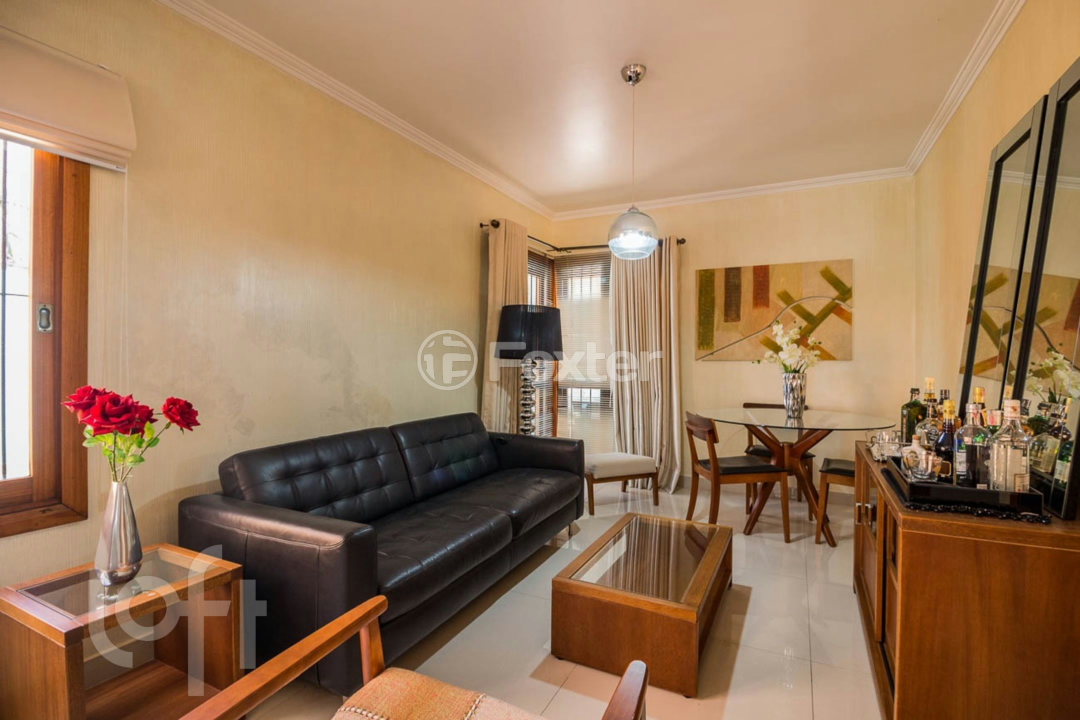 Casa à venda com 3 quartos, 215m² - Foto 3