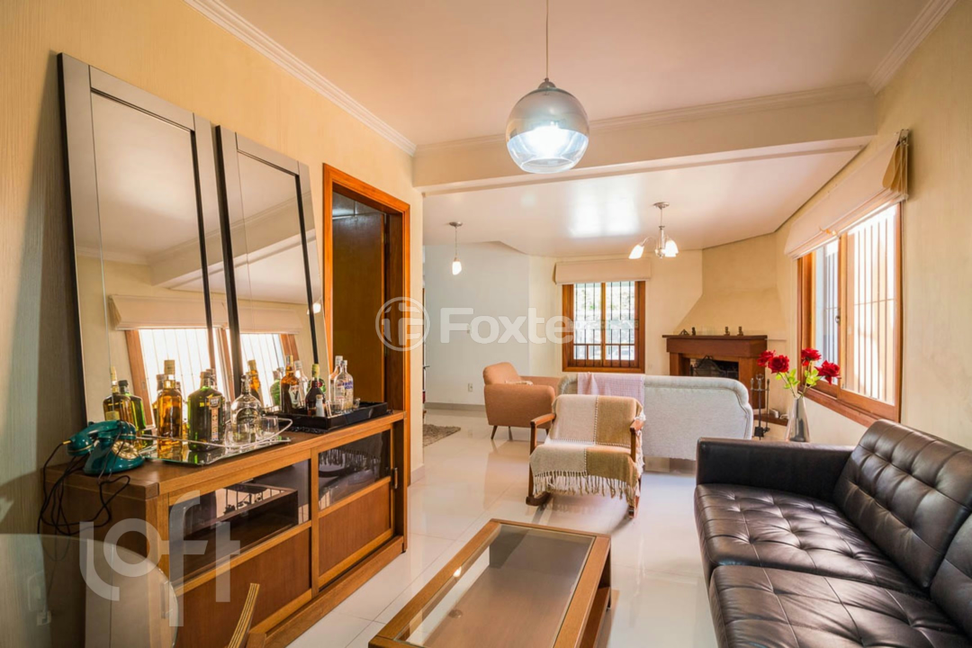 Casa à venda com 3 quartos, 215m² - Foto 5