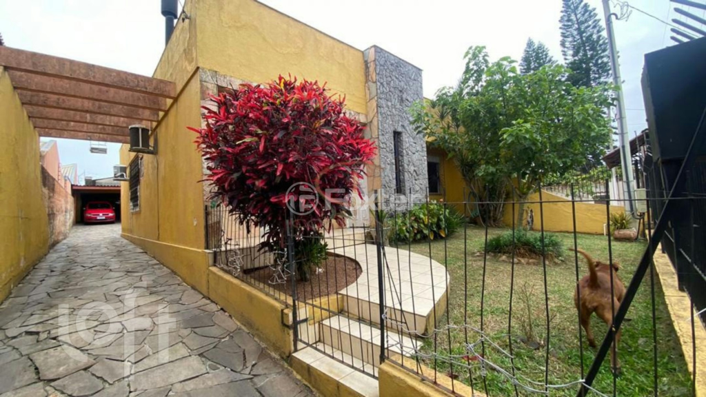 Casa à venda com 3 quartos, 144m² - Foto 1