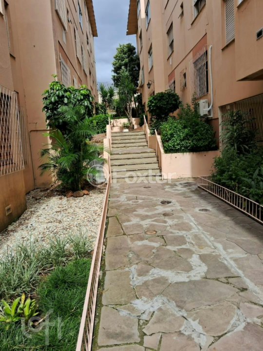 Apartamento à venda com 2 quartos, 63m² - Foto 12