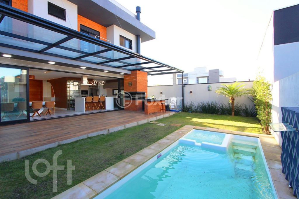 Casa à venda com 4 quartos, 250m² - Foto 33