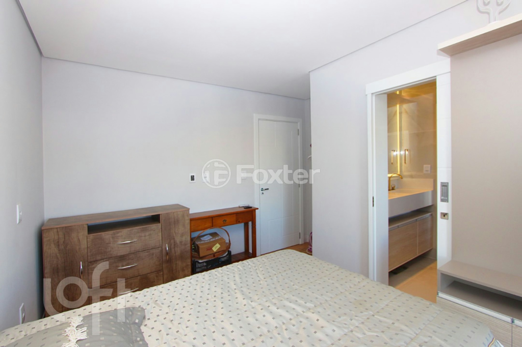 Casa à venda com 4 quartos, 250m² - Foto 22