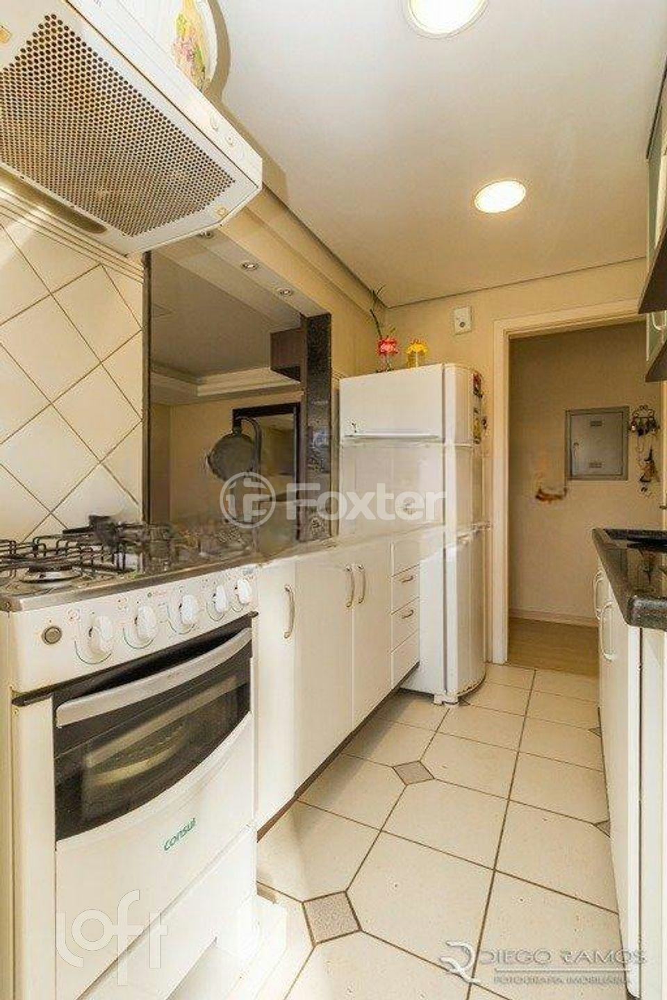 Apartamento à venda com 2 quartos, 56m² - Foto 13