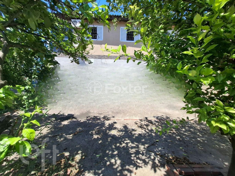 Casa à venda com 3 quartos, 292m² - Foto 1