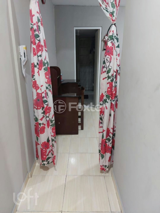 Apartamento à venda com 1 quarto, 41m² - Foto 2