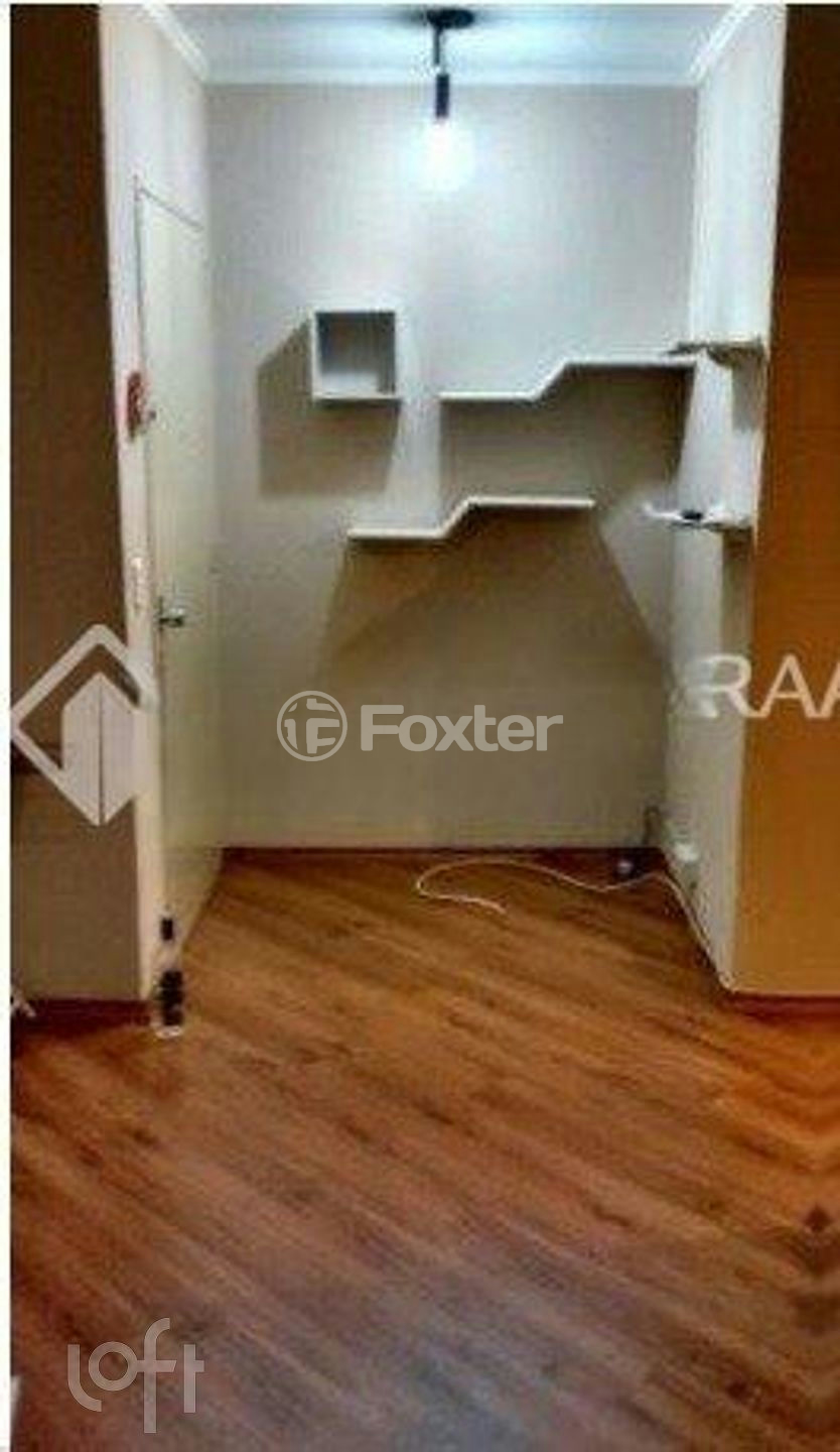 Apartamento à venda com 1 quarto, 42m² - Foto 1