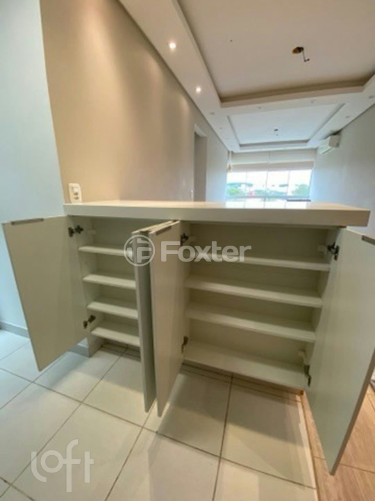 Apartamento à venda com 3 quartos, 66m² - Foto 2
