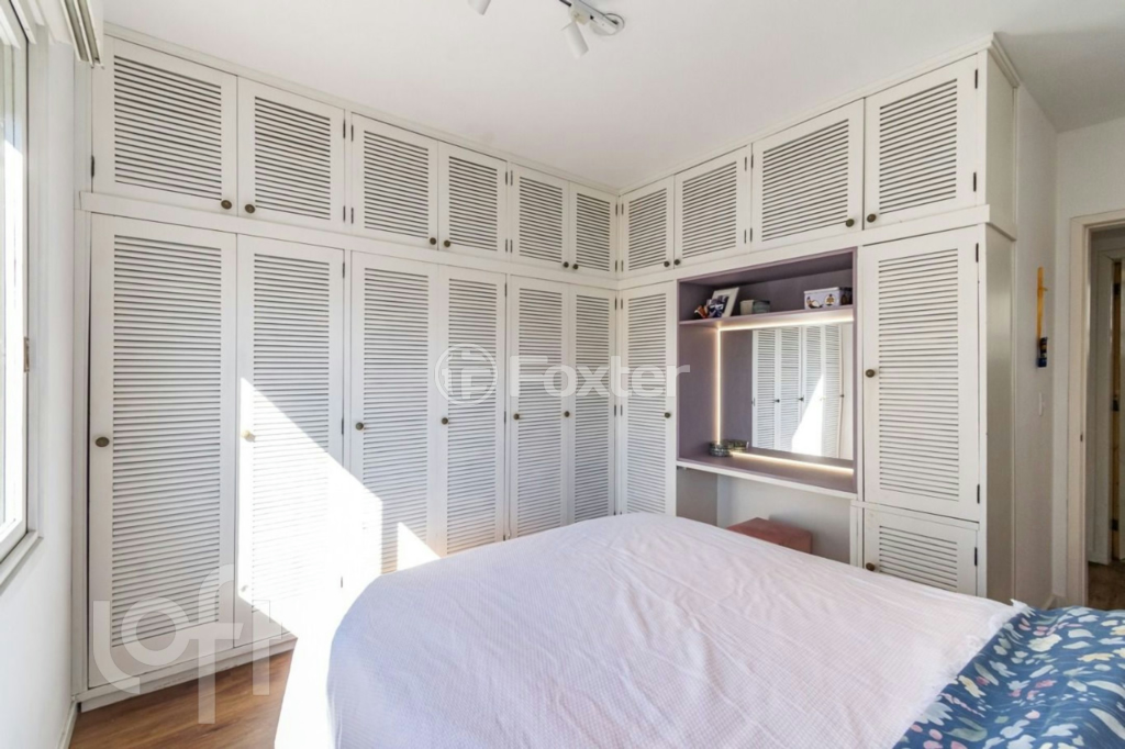 Apartamento à venda com 2 quartos, 69m² - Foto 11