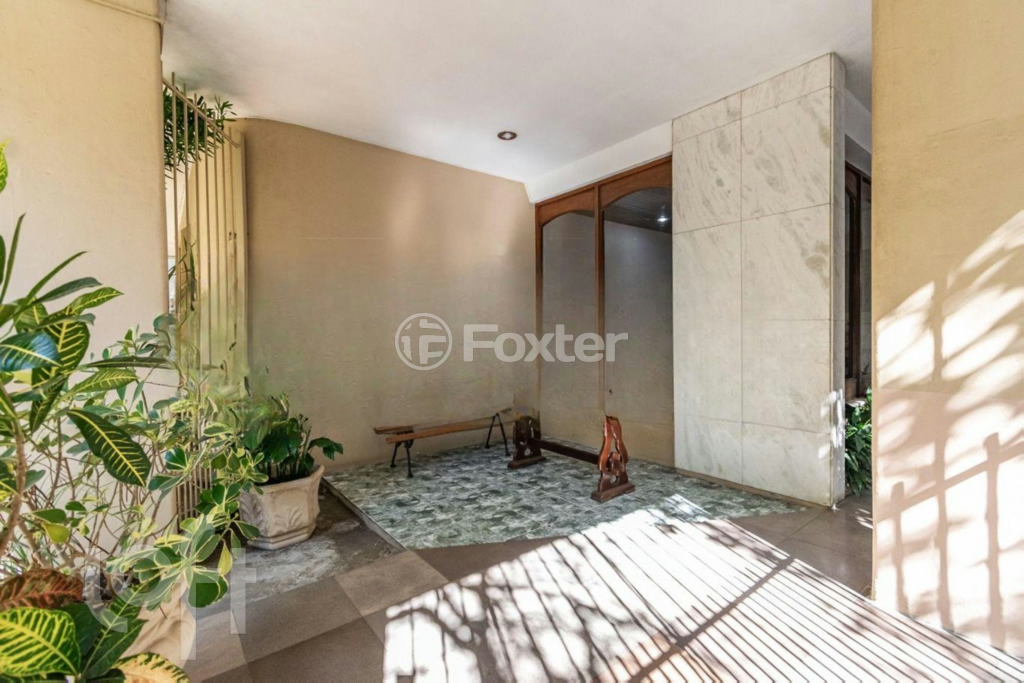 Apartamento à venda com 2 quartos, 69m² - Foto 35