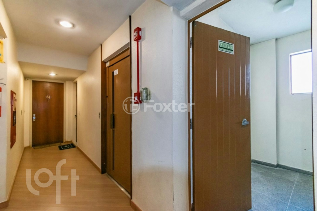 Apartamento à venda com 2 quartos, 69m² - Foto 33