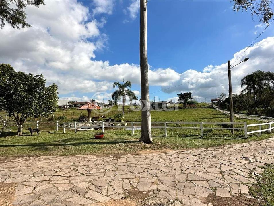 Chácara à venda com 3 quartos, 9015m² - Foto 4