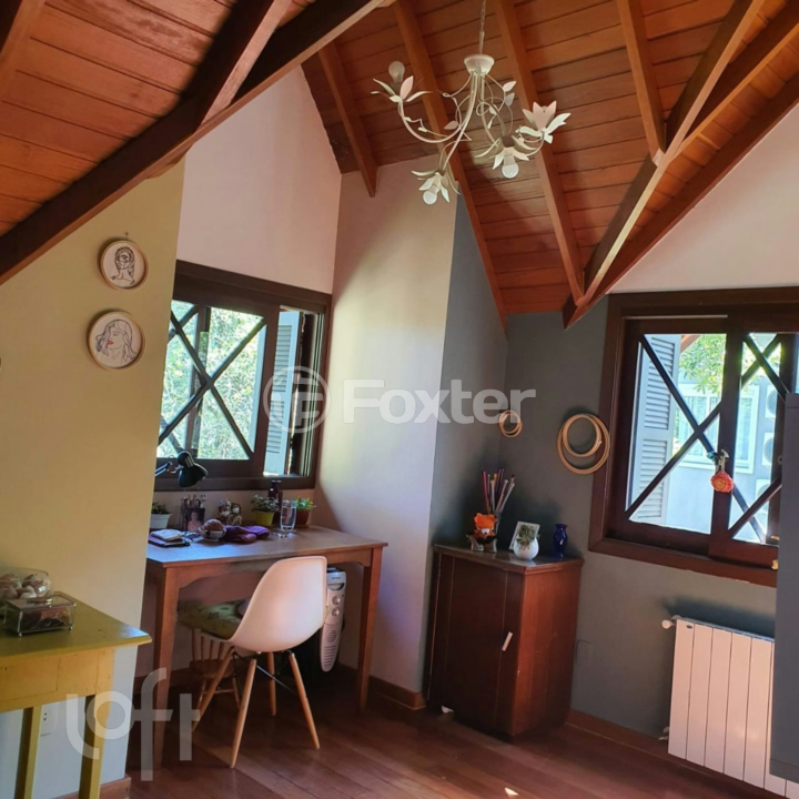Casa à venda com 3 quartos, 338m² - Foto 14