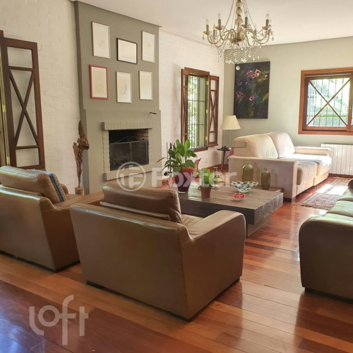 Casa à venda com 3 quartos, 338m² - Foto 1
