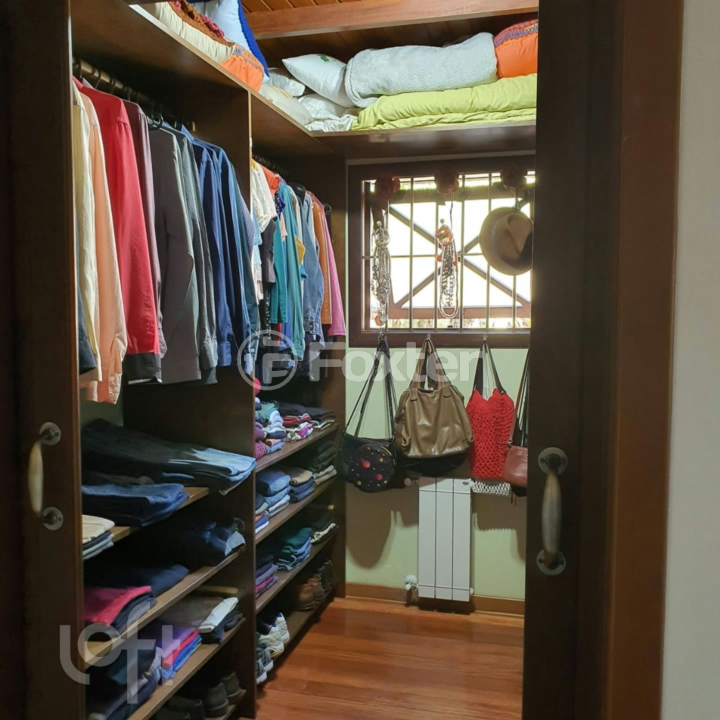 Casa à venda com 3 quartos, 338m² - Foto 9