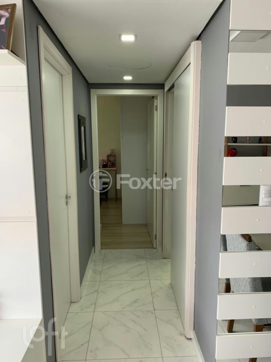 Apartamento à venda com 2 quartos, 60m² - Foto 1
