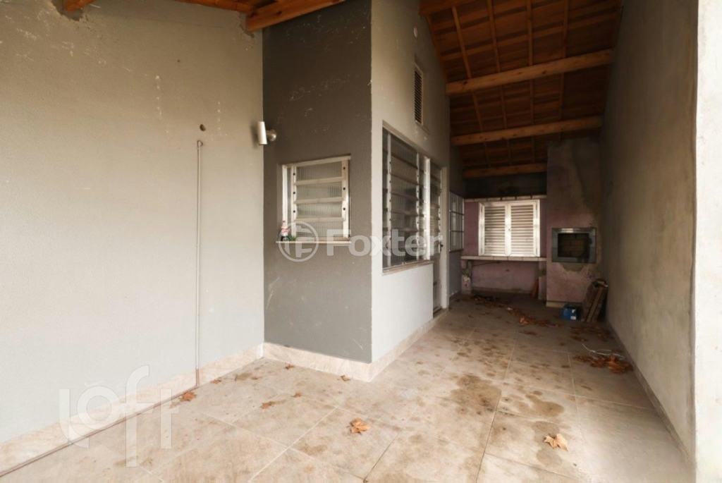 Casa à venda com 3 quartos, 77m² - Foto 3