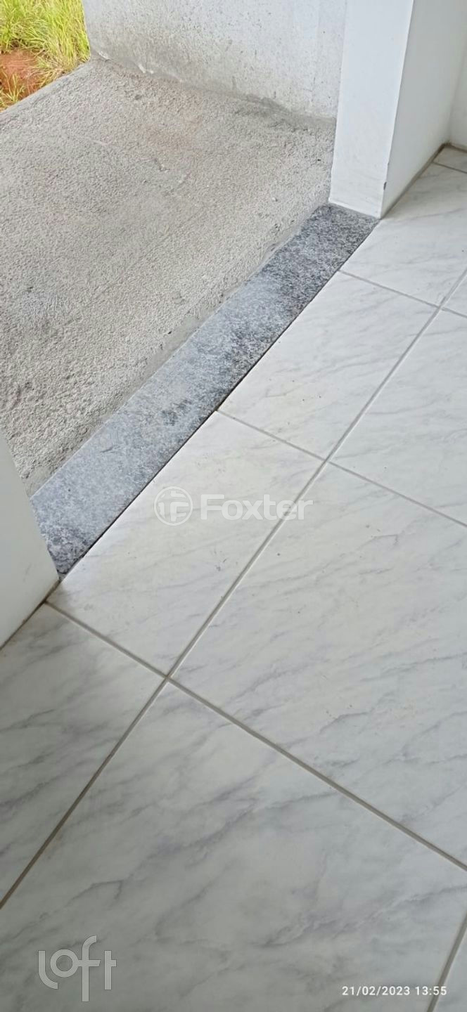 Casa à venda com 2 quartos, 100m² - Foto 2