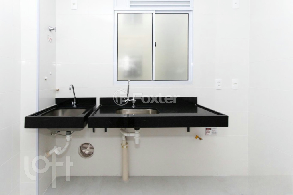 Apartamento à venda com 2 quartos, 40m² - Foto 13