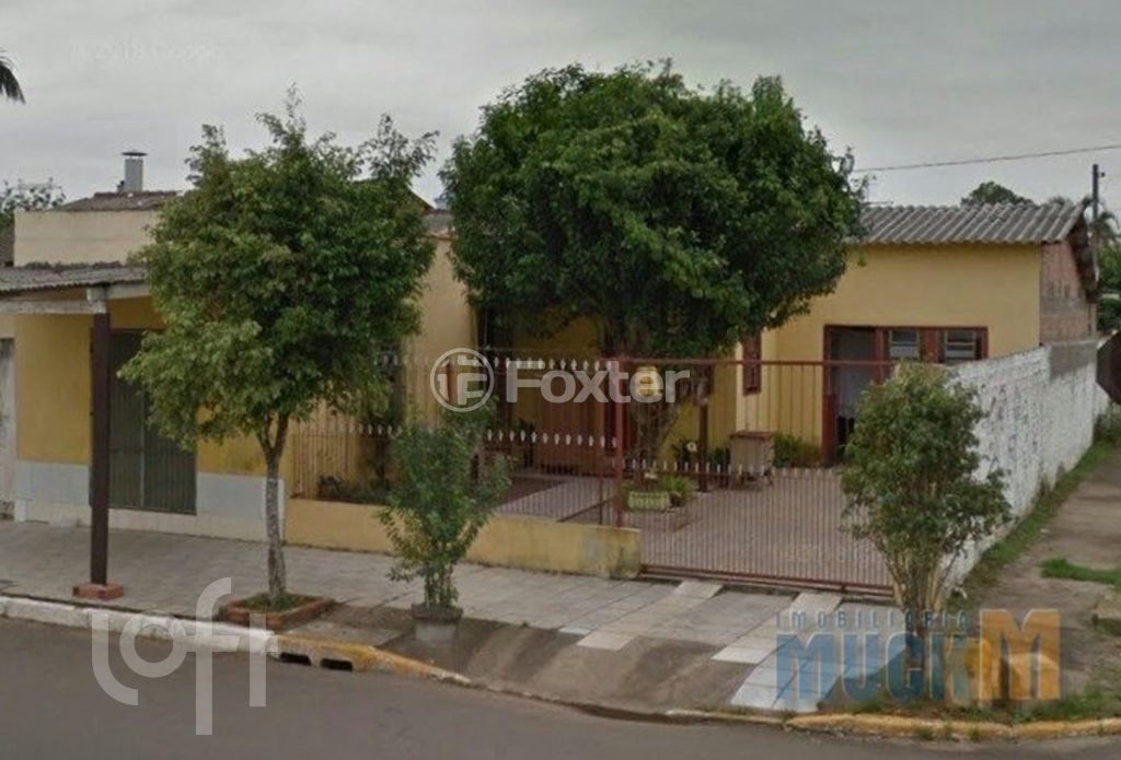 Casa à venda com 2 quartos, 42m² - Foto 1