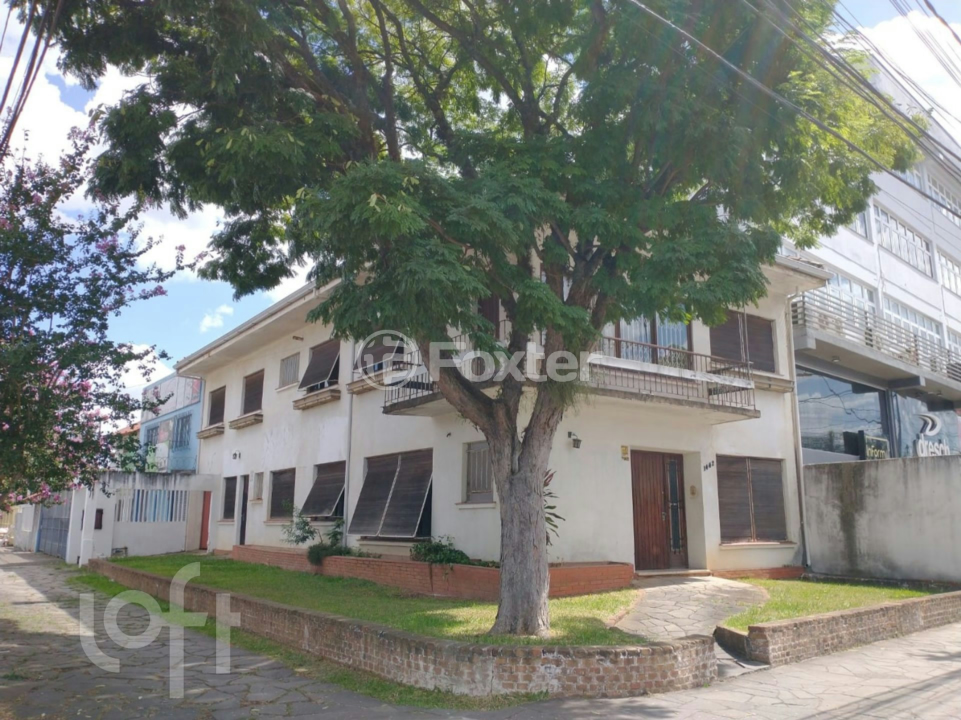Casa à venda com 5 quartos, 242m² - Foto 5