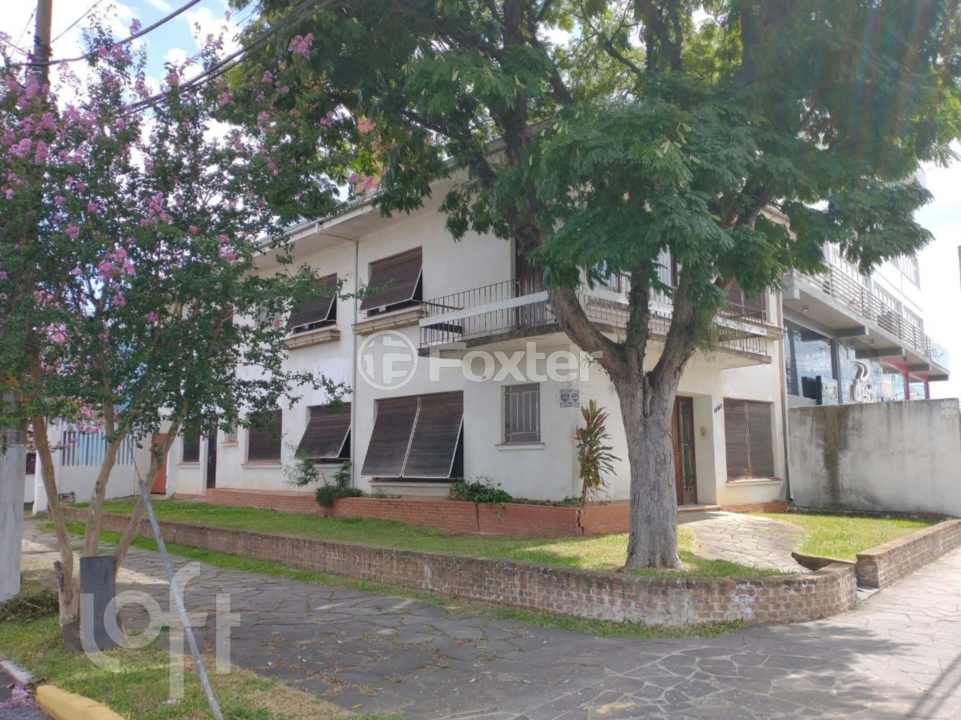 Casa à venda com 5 quartos, 242m² - Foto 1