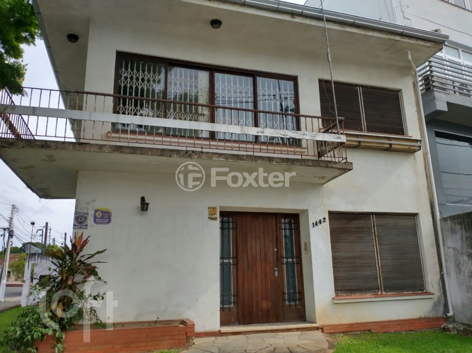 Casa à venda com 5 quartos, 242m² - Foto 2