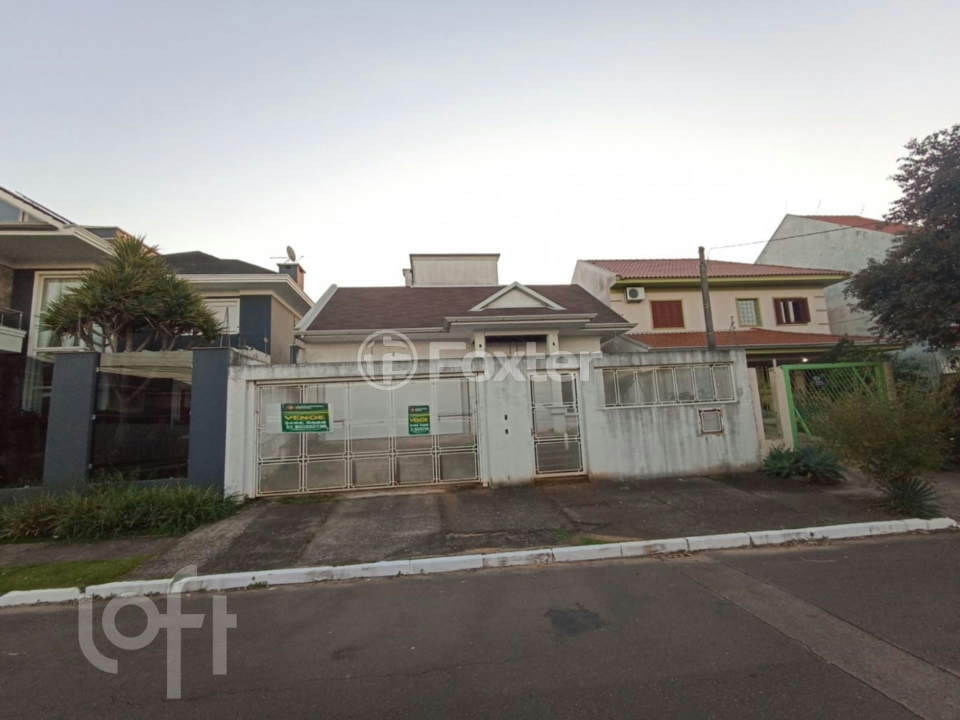 Casa à venda com 2 quartos, 210m² - Foto 2